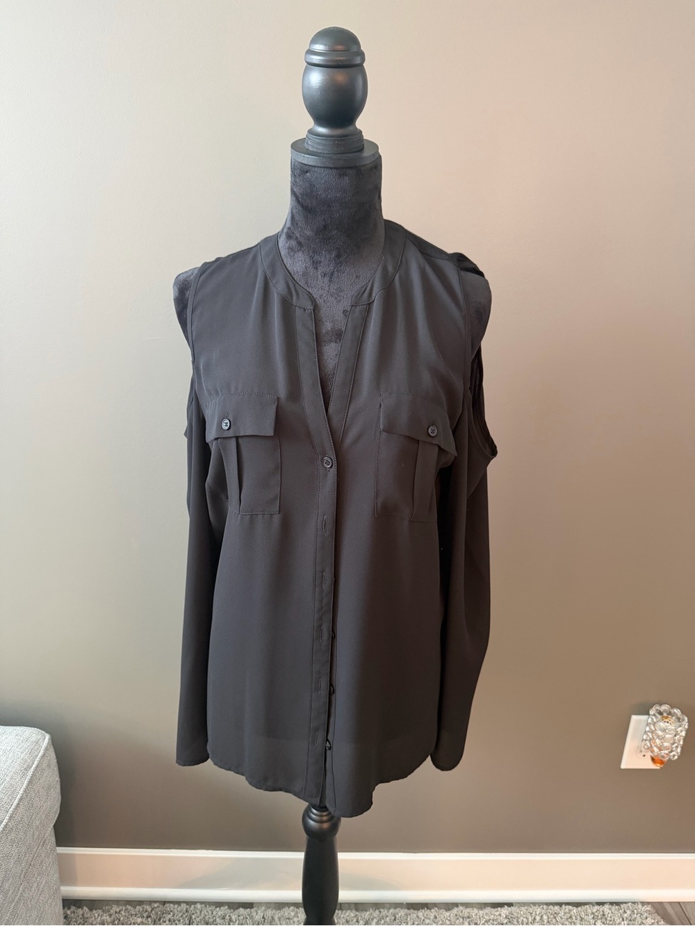 INC International Concepts Black Cold-Shoulder Button-Front Blouse.

#121